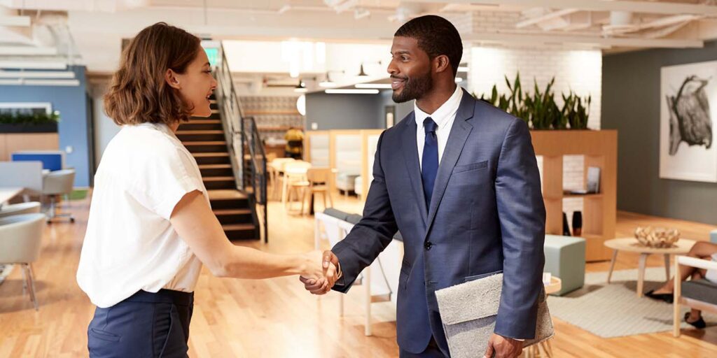 Questions to Ask a Potential Employer When Interviewing for an Administrative Role